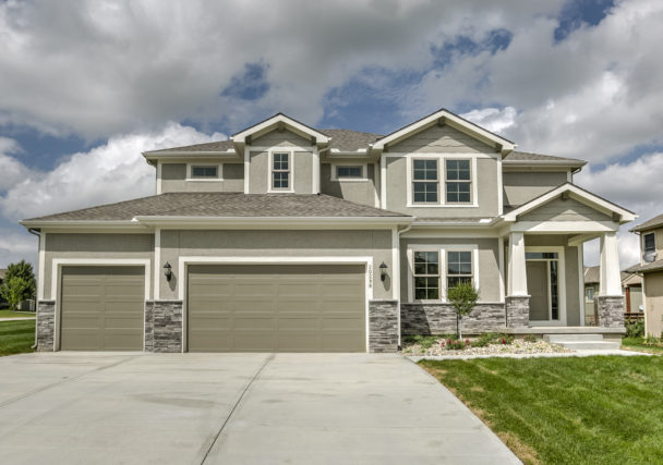 Sweetwater Creek New Homes in Spring Hill, KS Front Elevation